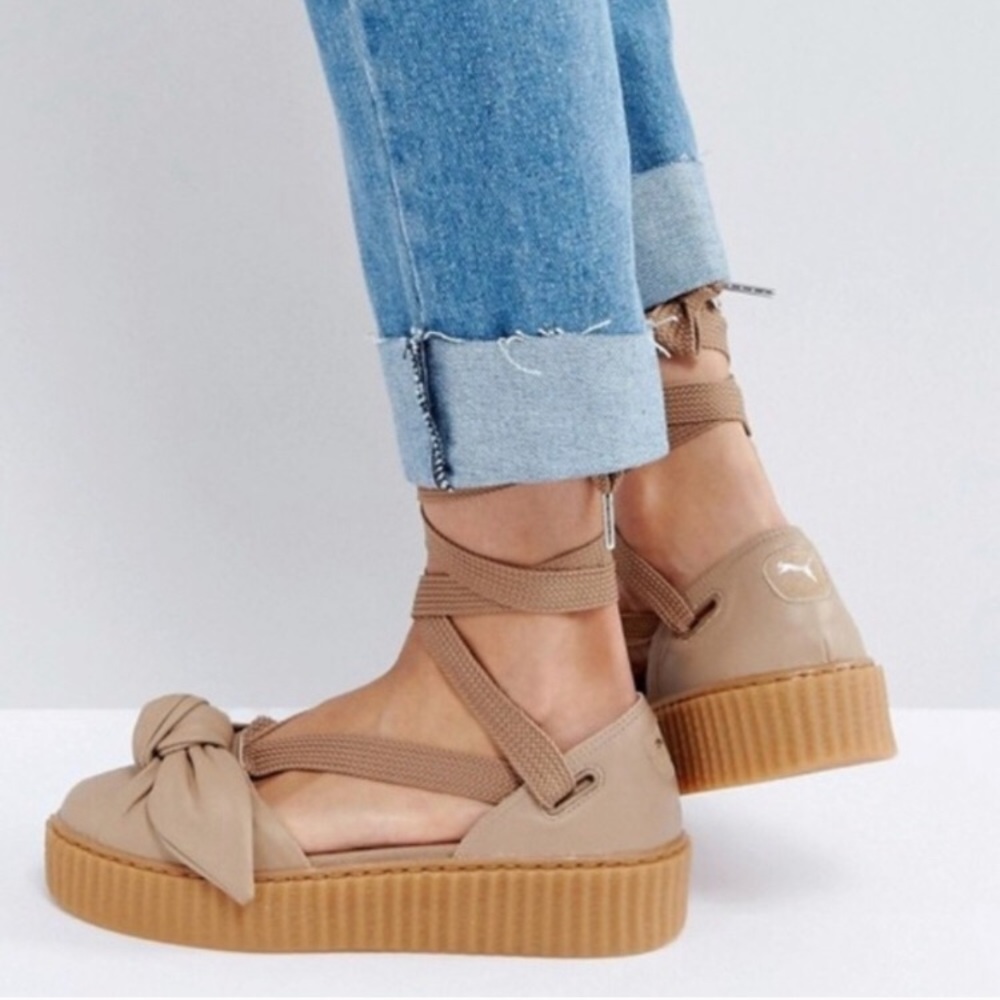 **SOLD**FENTY🖤PUMA CREEPERS